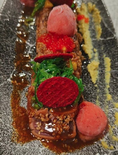 Tataki de atún del Restaurante Graccurris de Alfaro